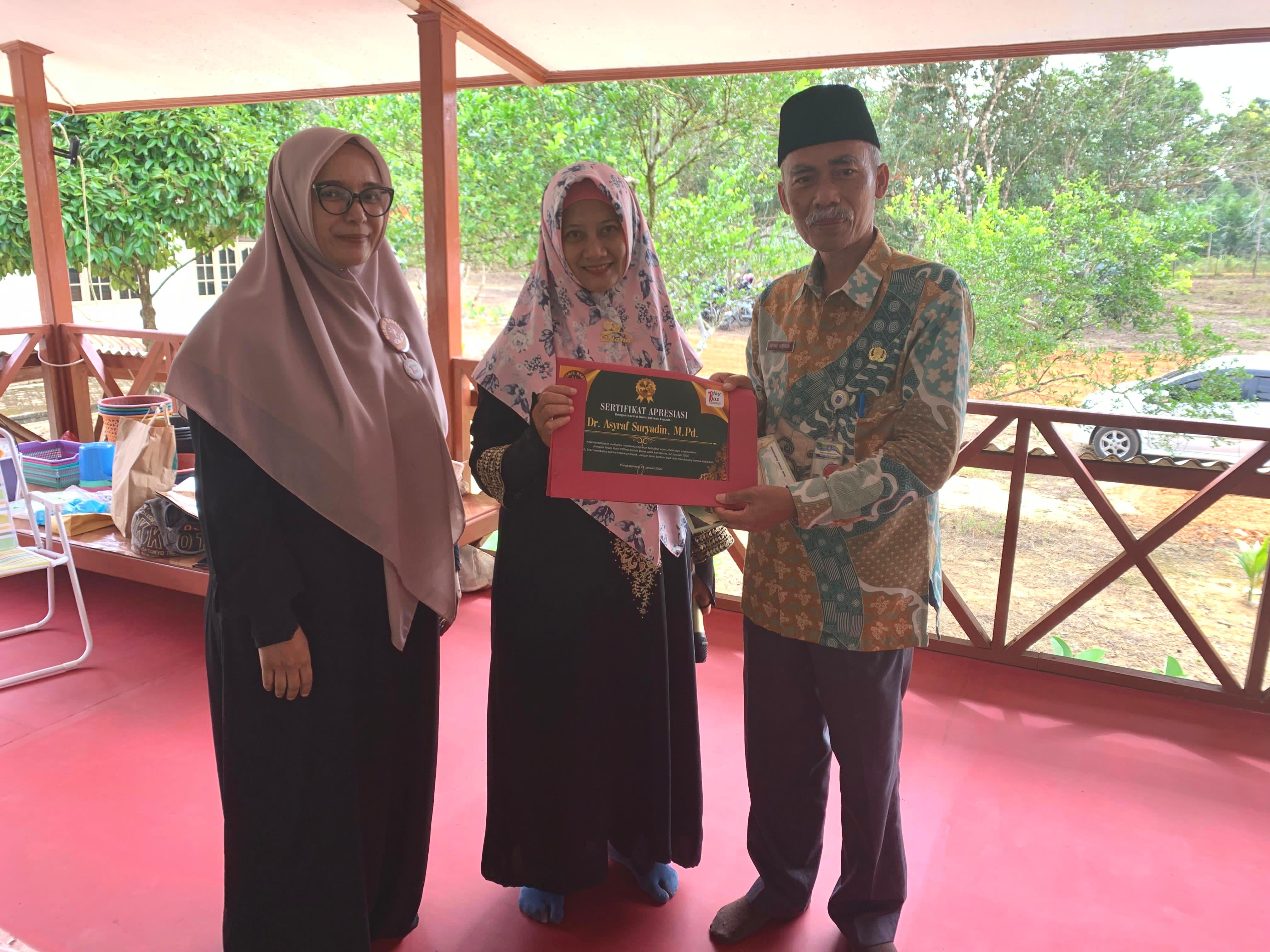 Mengisi Pengajian Kismis, Asyraf Berharap Ibu-ibu dapat Menjaga Kerukunan Keluarga