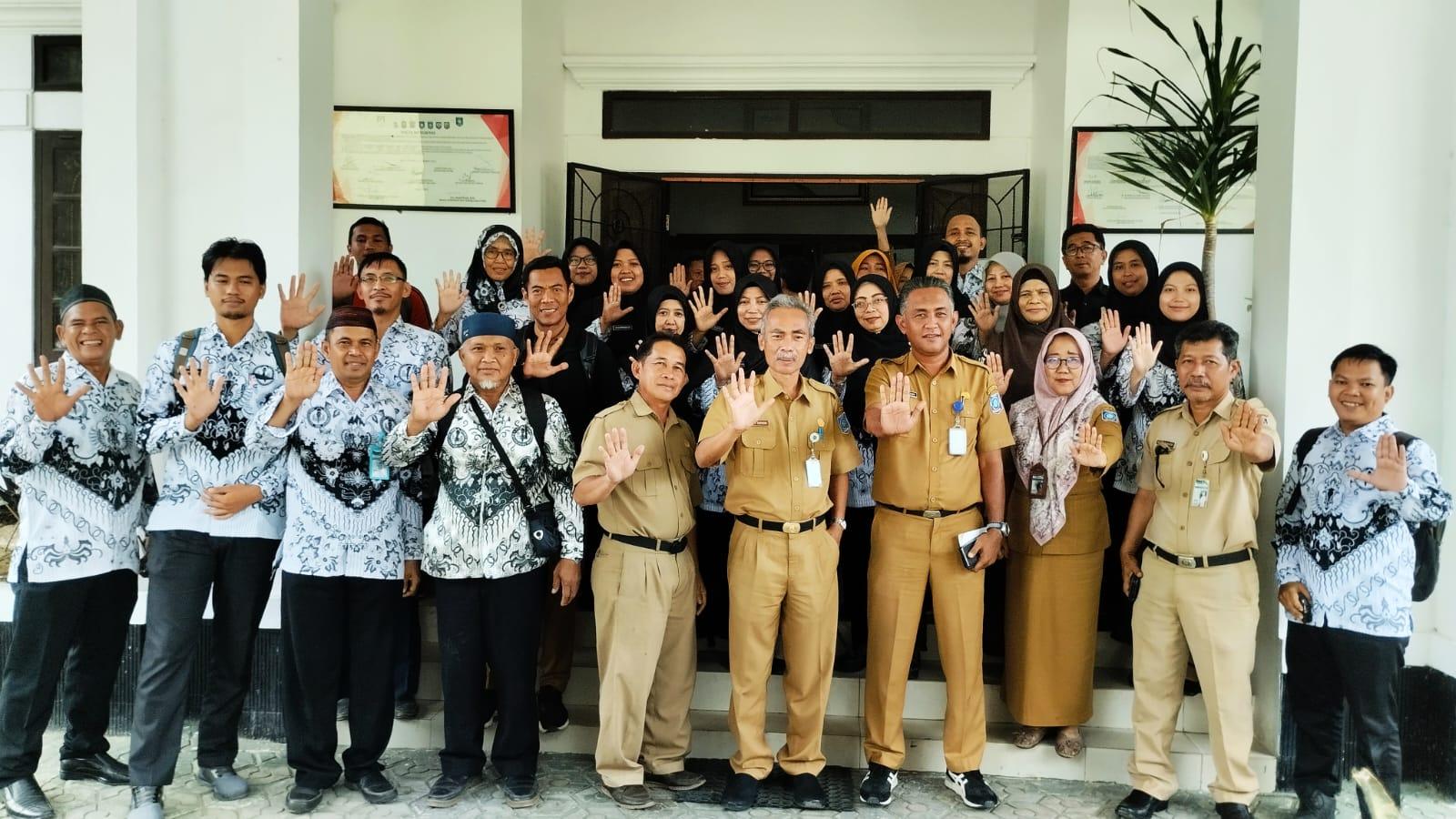 Puluhan Guru Menyambangi DP3ACSKB, Ini Tujuannya 