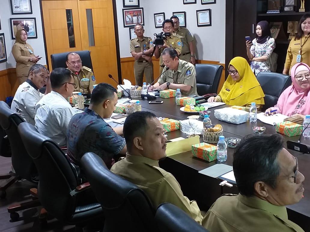 TERIMA TIM VERIFIKASI SATYALANCANA PEMBANGUNAN,  INI KATA GUBERNUR