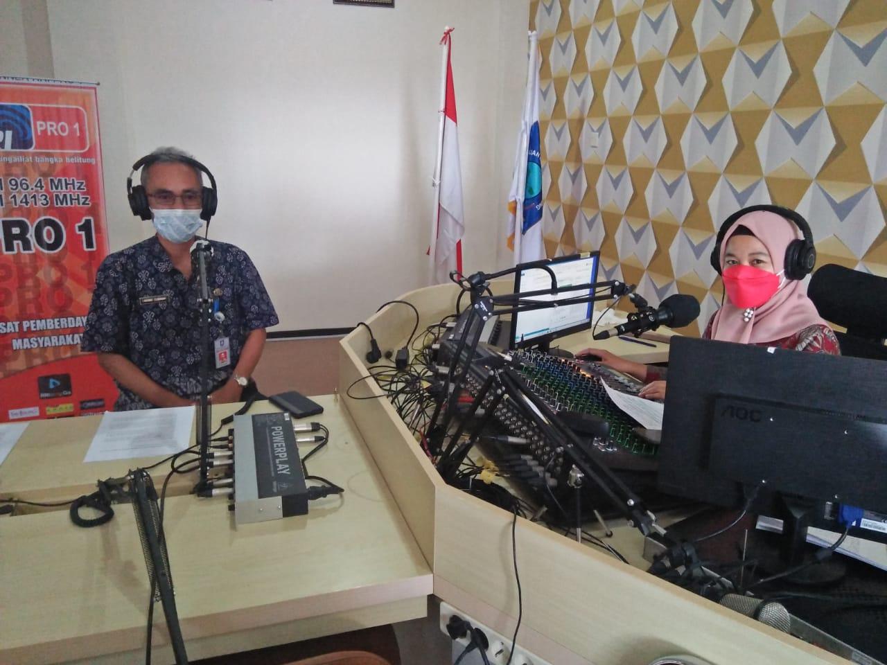 Dialog Interaktif di RRI, Penanya Minta Oleh-oleh Bikin Kepala DP3ACSKB Tertawa Sumringah
