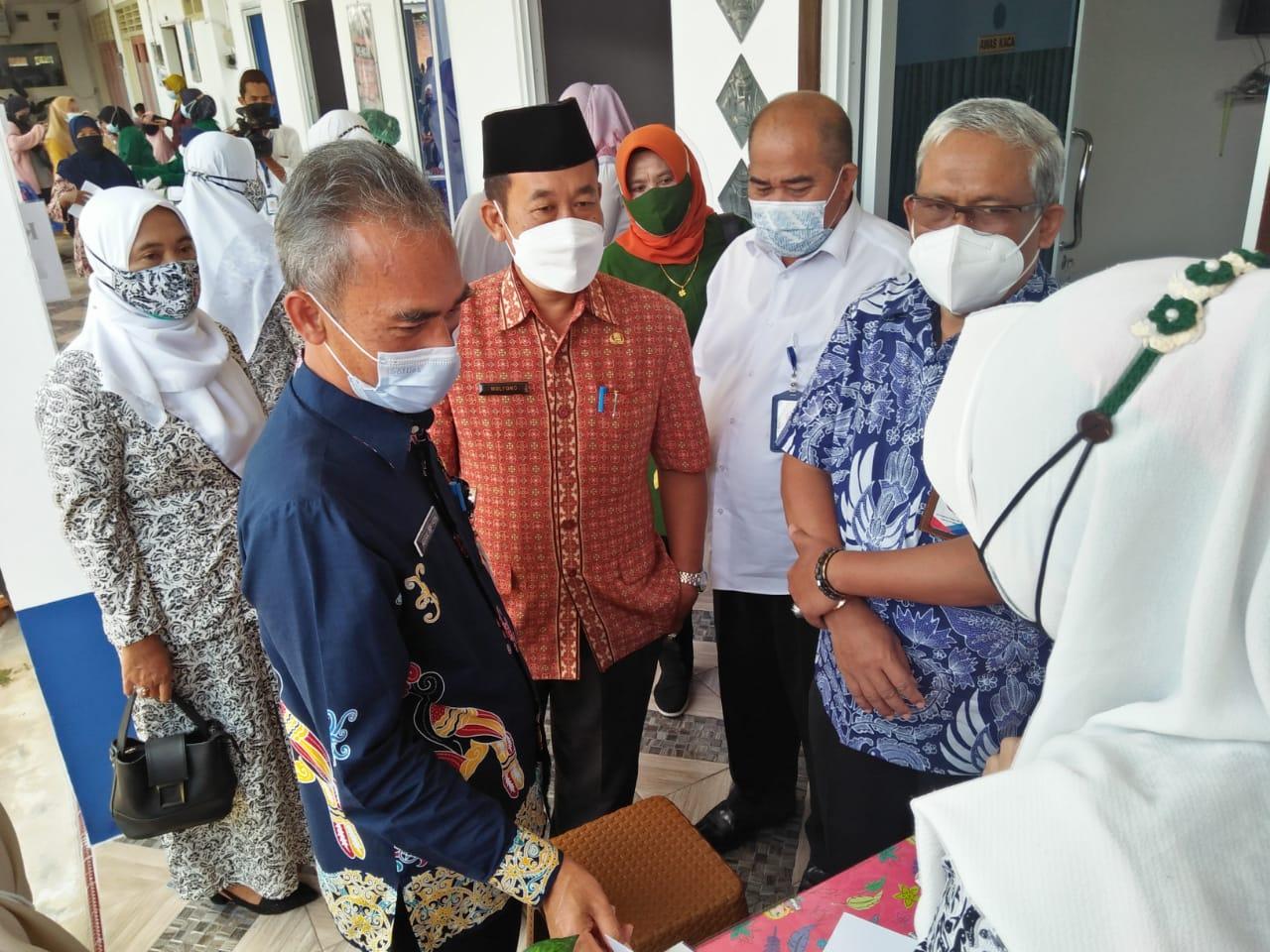 Dukung Penyelenggaraan Vaksinasi Covid -19, Asyraf Kepala DP3ACSKB: Target Cakupan 80 Persen Penduduk Babel