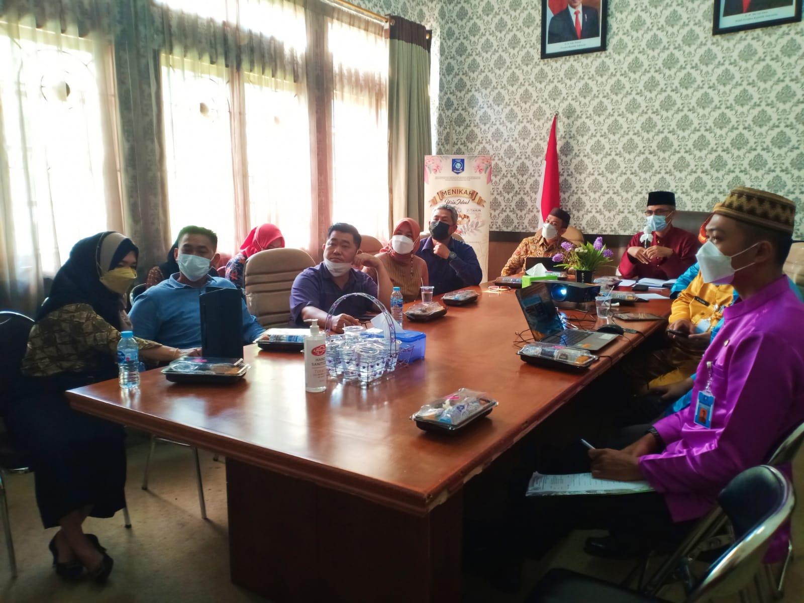 Kunker Komisi I DPRD Bangka Tengah, Asyraf Kepala DP3ACSKB Perhatikan Masyarakat di Perbatasan Wilayah