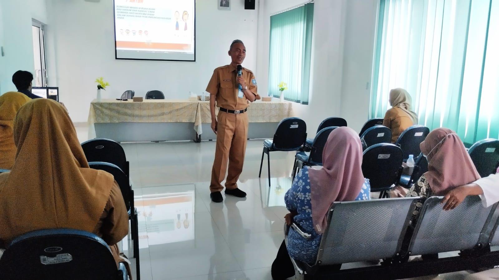 Anak Jangan Sering Main Smartphone, Asyraf: Ibu Harus Memberi Contoh Baik