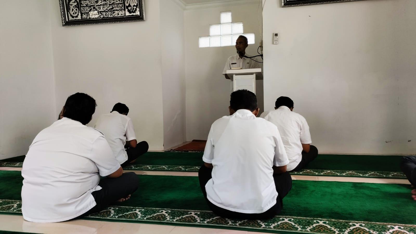 Asyraf Ingatkan untuk Mengeluarkan Zakat