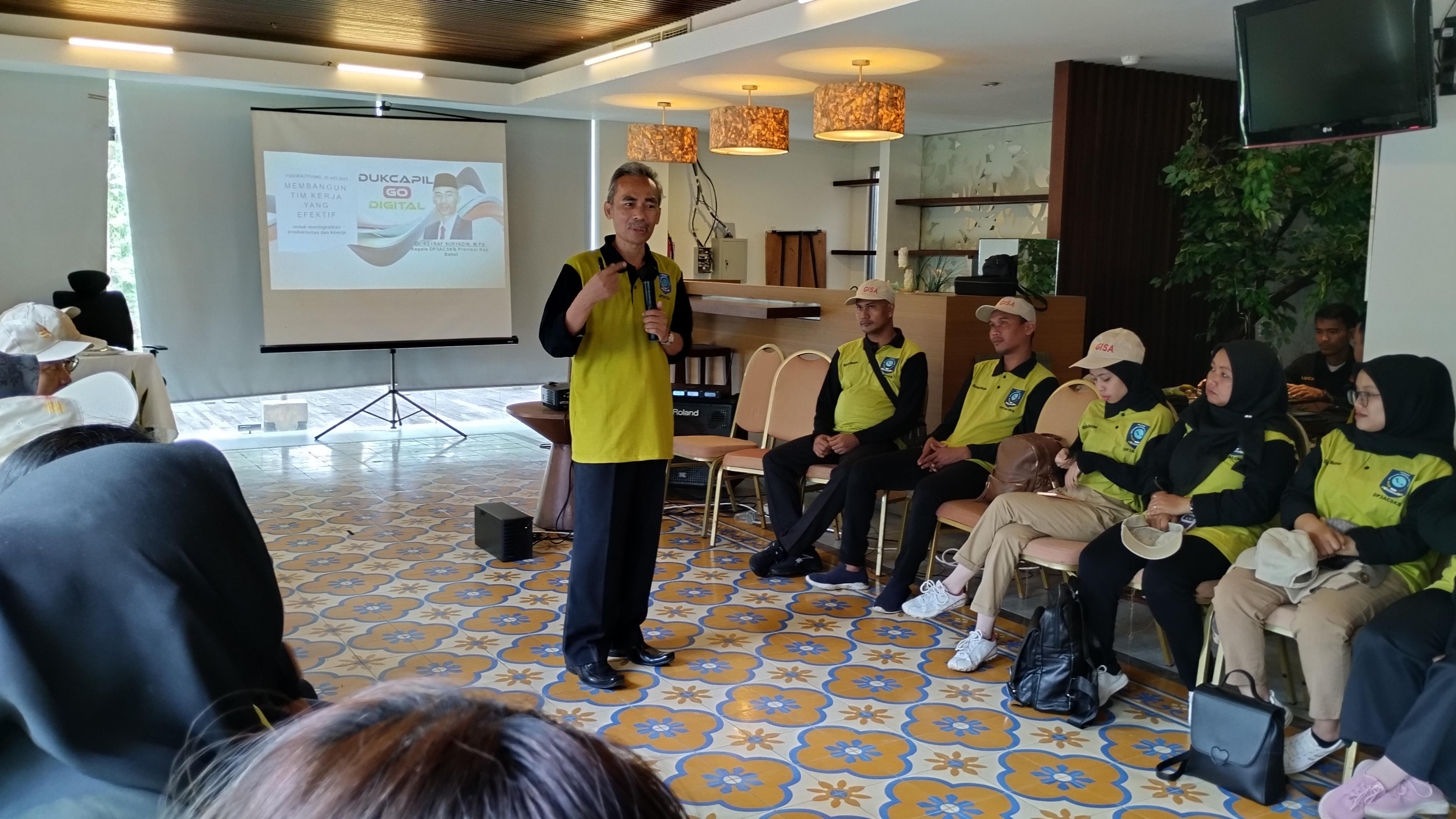 Petugas Dukcapil Harus Siap Melayani, Asyraf: Diomelin Jangan Baper