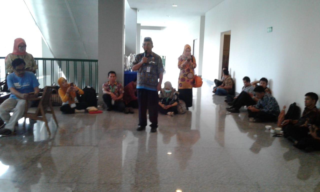 SEKDIN DP3ACSKB Tutup Pelatihan Fasilitator PPRG Tingkat Desa