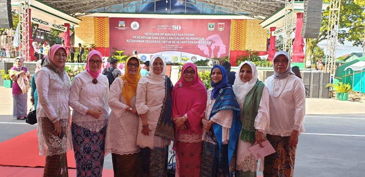 DP3ACSKB Hadiri Puncak Peringatan Hari Ibu ke-90 di Bukittinggi