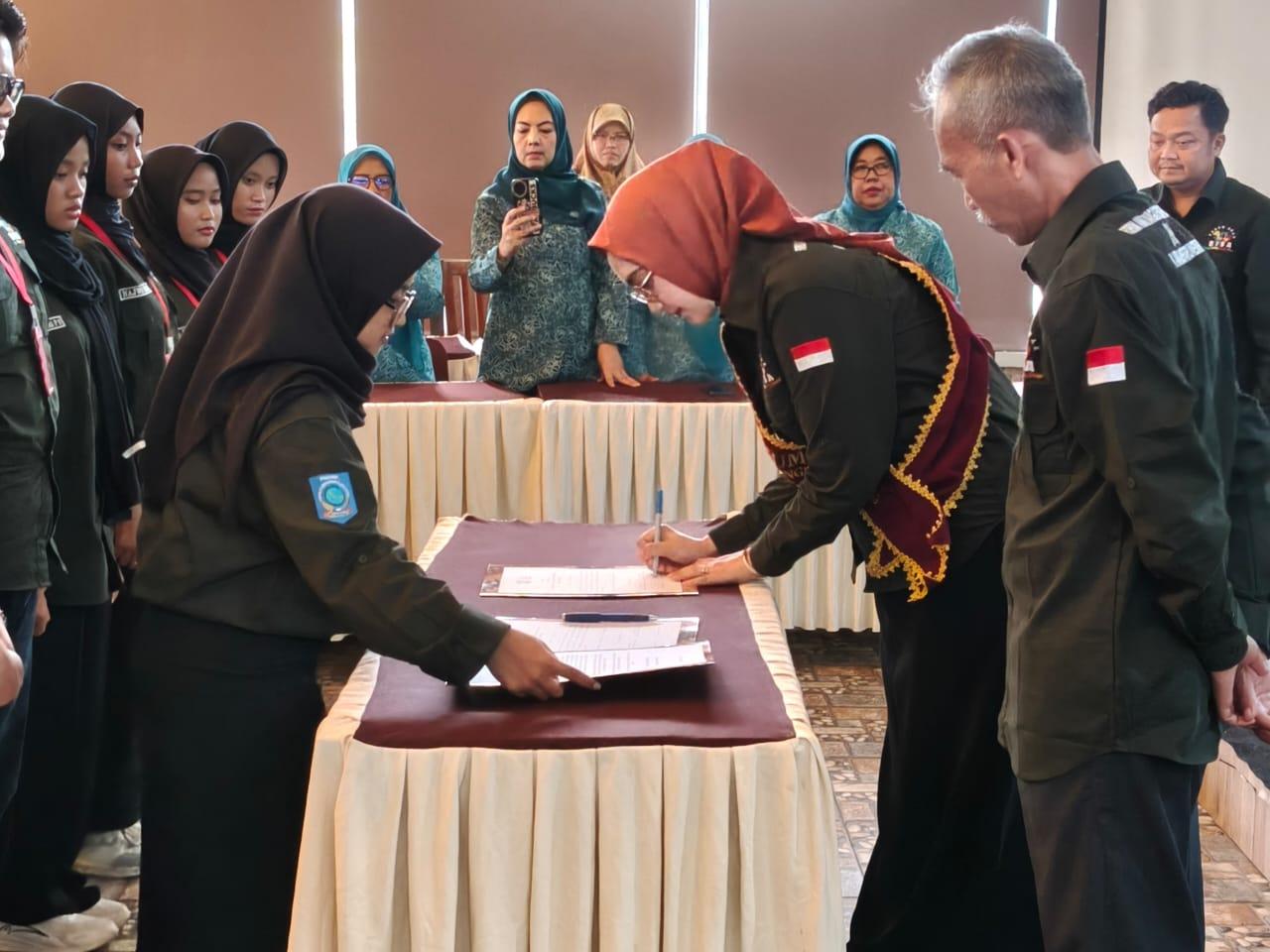 Pengukuhan Pengurus Forum Anak, Noni: Ciptakan Prestasi Terbaik