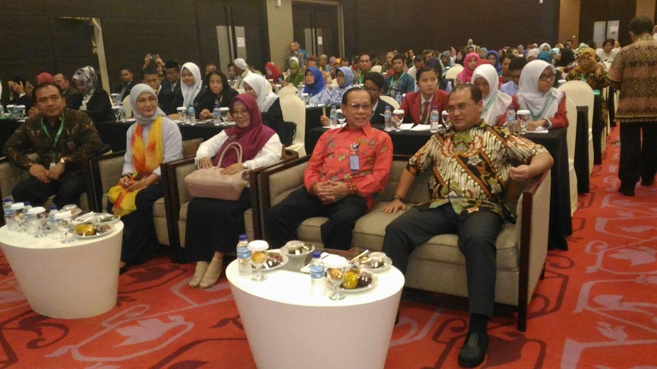 Gubernur : “Kita peringkat 4 nasional, provinsi dengan pernikahan usia muda”