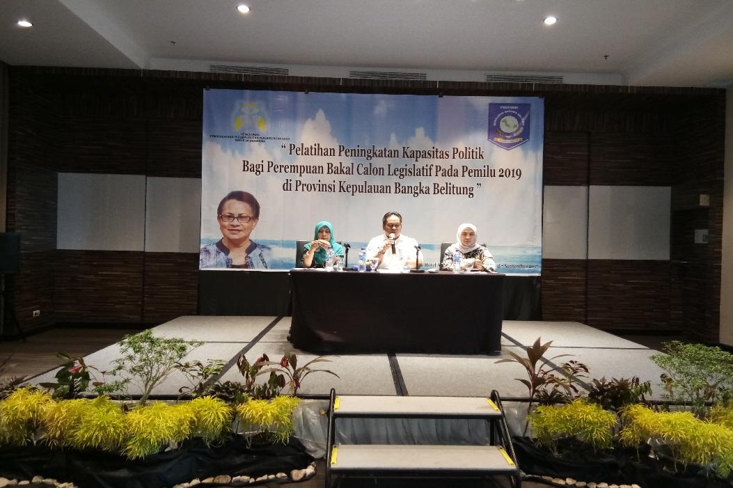 PELATIHAN CALON LEGISLATIF PEREMPUAN ALTERNATIF TINGKATKAN KUALITAS DAN KUANTITAS PEREMPUAN DI LEGISLATIF