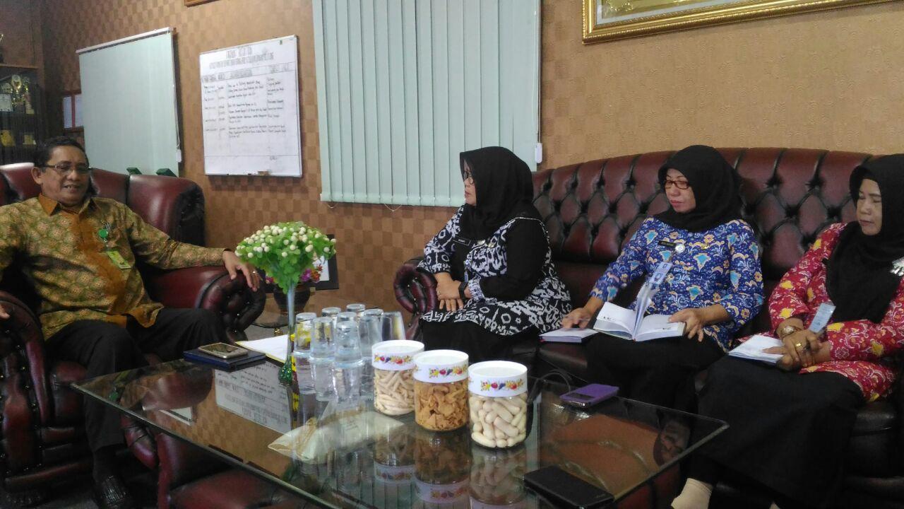 TEKAN ANGKA PERNIKAHAN DINI, DINAS P3ACSKB AUDIENSI DENGAN KEMENAG 