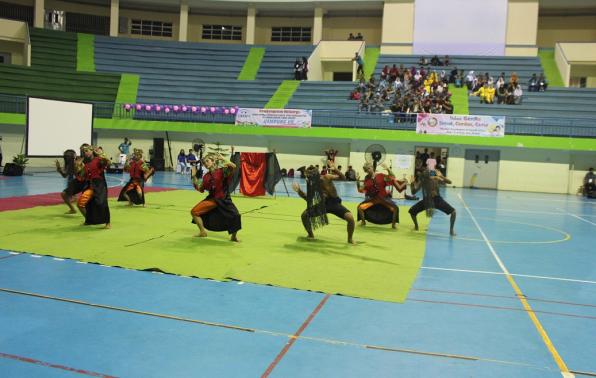 Pertunjukan seni dan tari