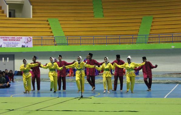 Pertunjukan seni dan tari
