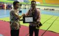Pemberian penghargaan dan laptop dari Gubernur Babel